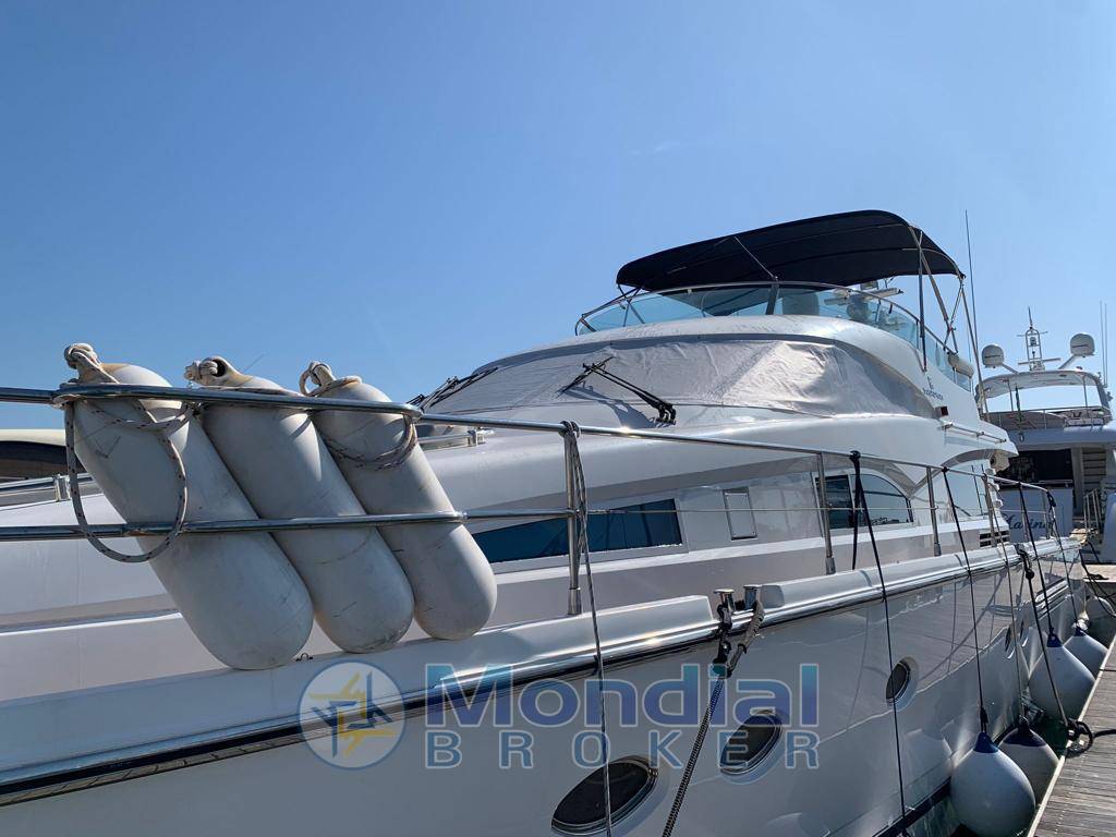 Fairline Squadron 62