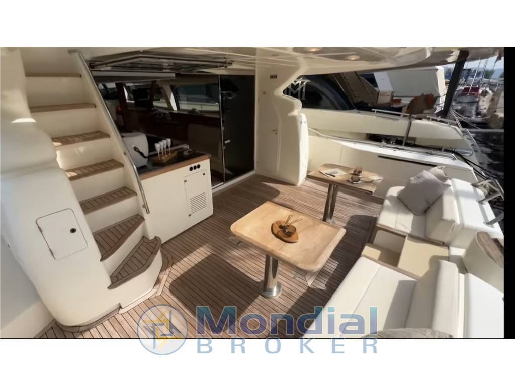 Ferretti 630