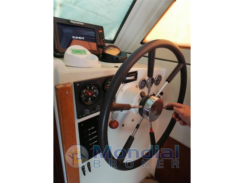 Automarine Tortuga 27