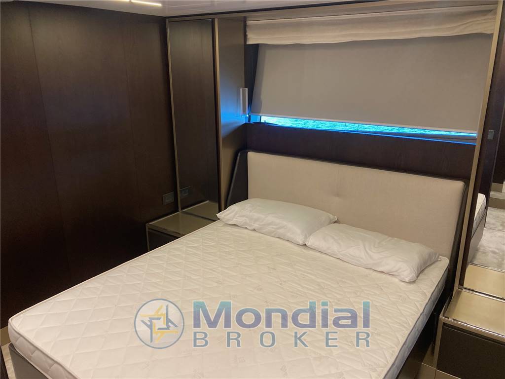 Ferretti yachts Ferretti 850 ht