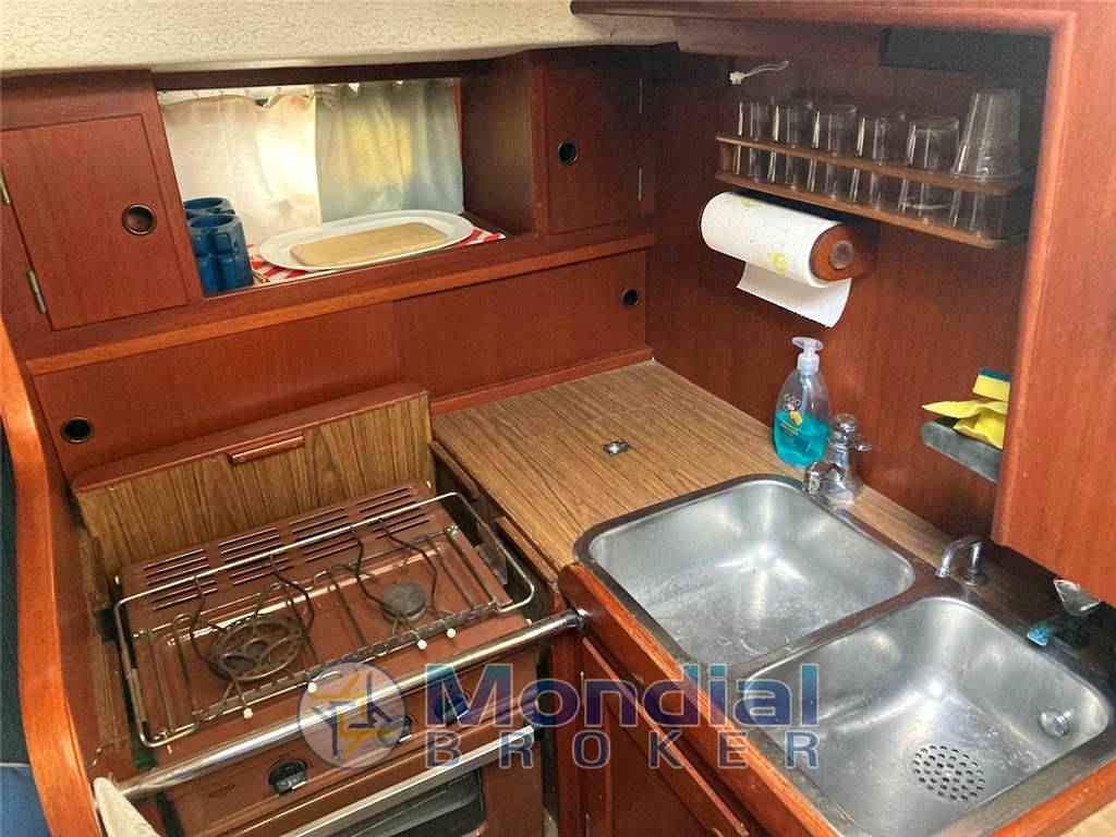 Hallberg-rassy 352