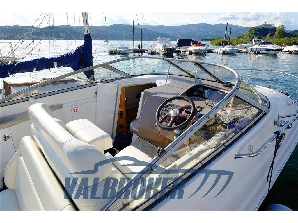 Regal marine Commodore 2665