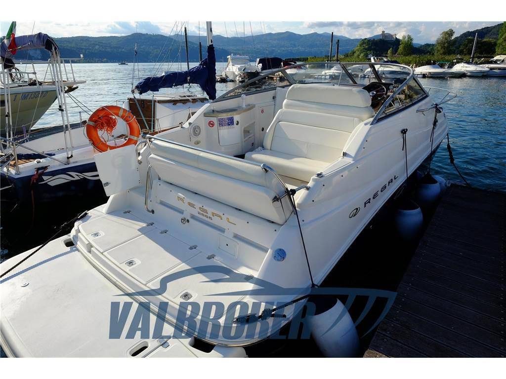 Regal marine Commodore 2665