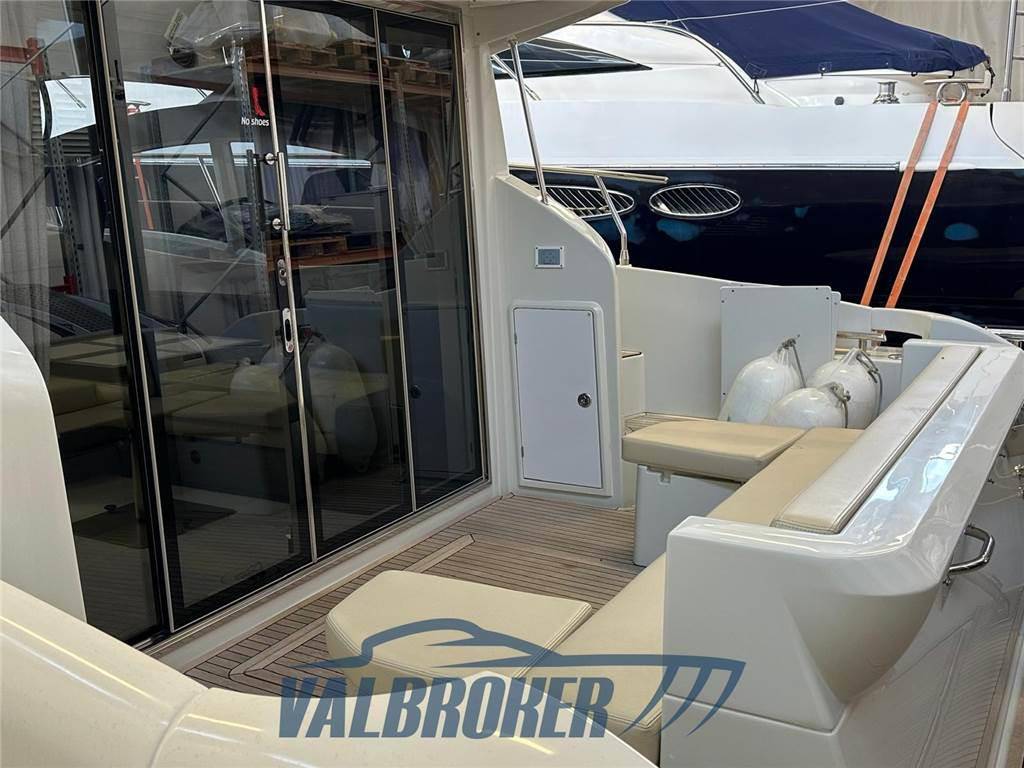 Azimut 40s