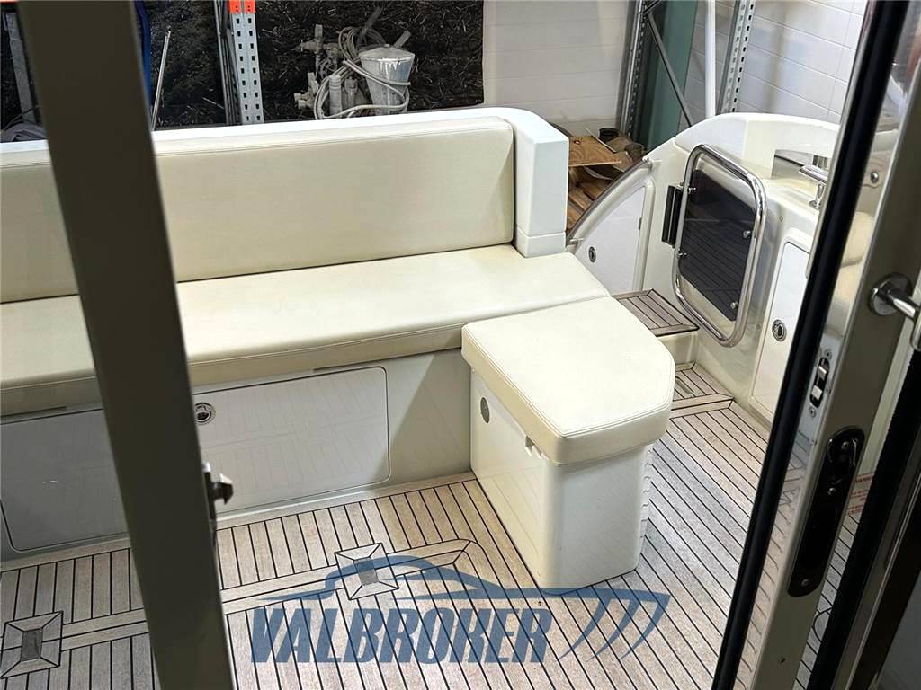 Azimut 40s
