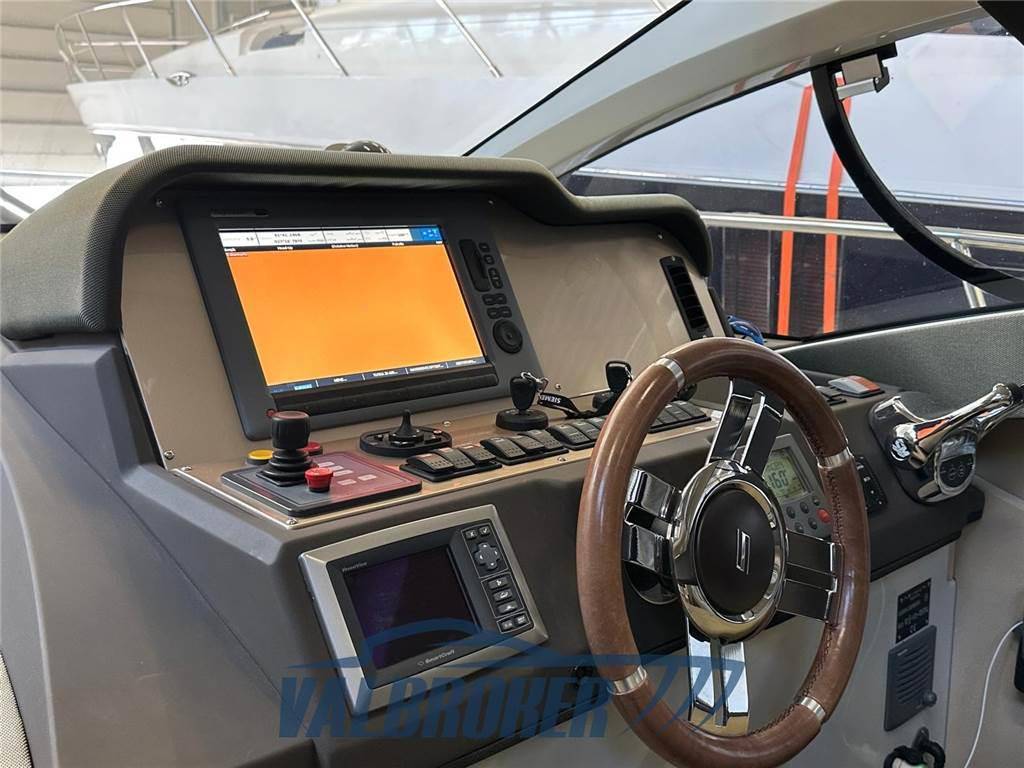 Azimut 40s