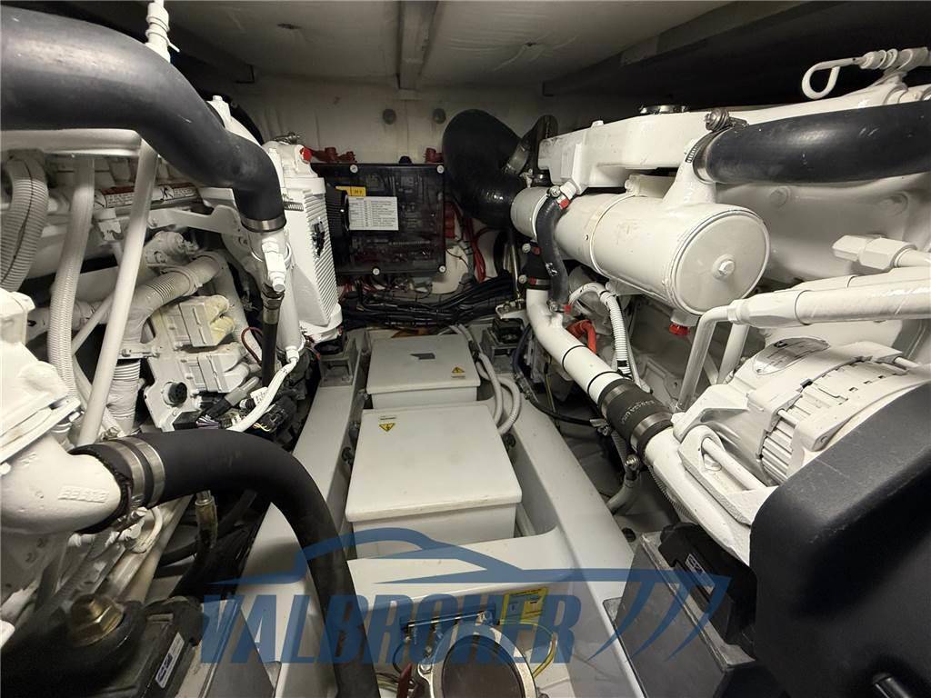 Azimut 40s