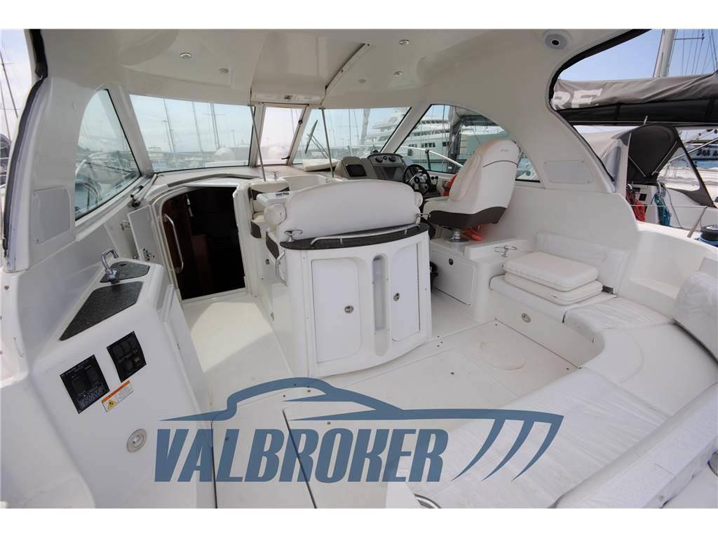 Cruisers yachts 390 sc