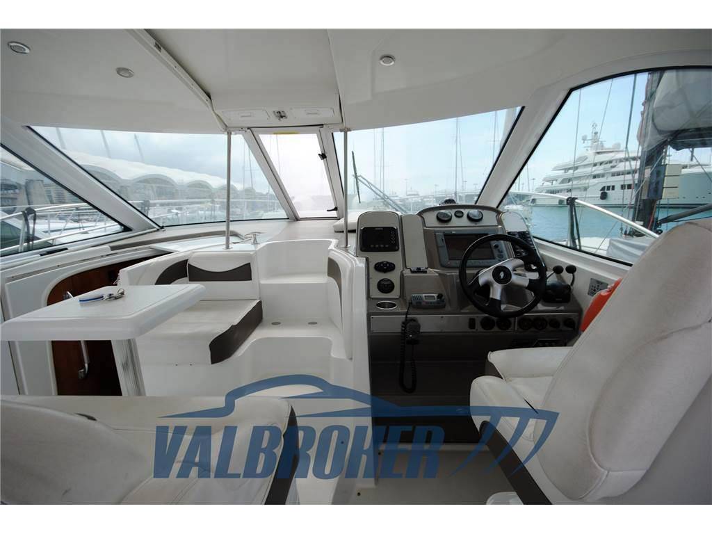 Cruisers yachts 390 sc
