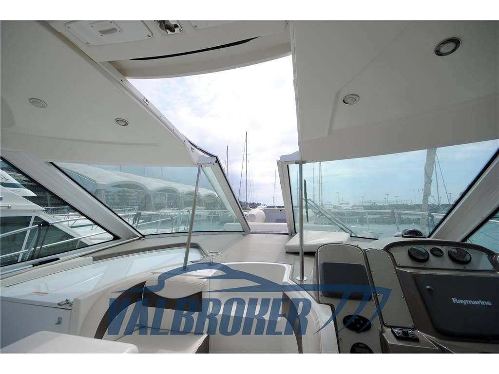 Cruisers yachts 390 sc