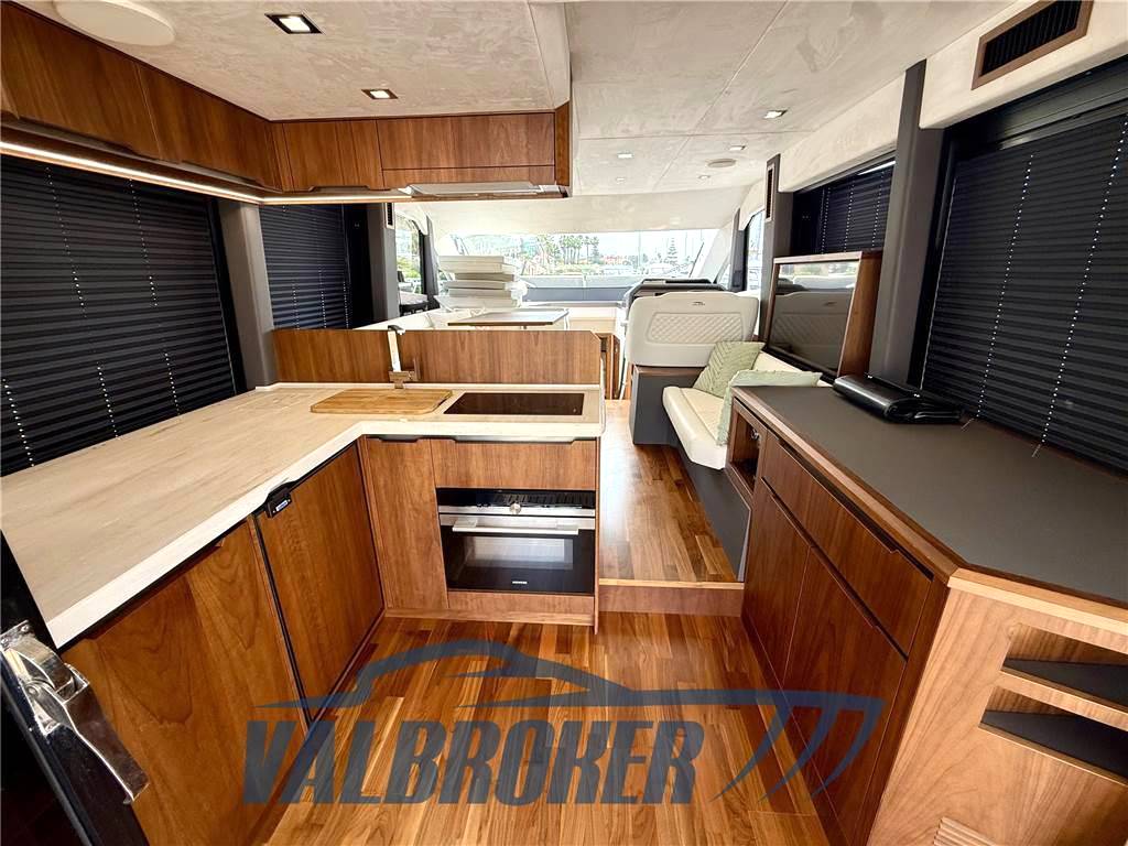 Galeon 460 fly