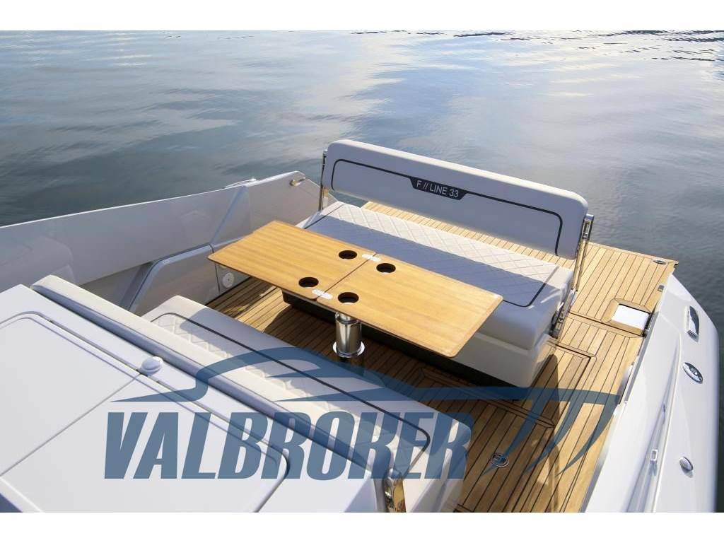 Fairline F-line 33