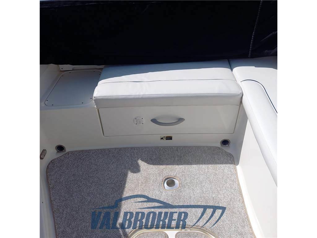 Bayliner 702 cuddy