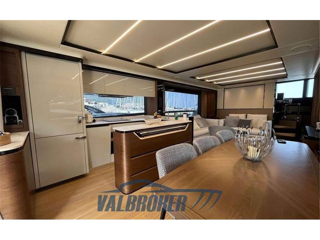 Absolute 68 navetta