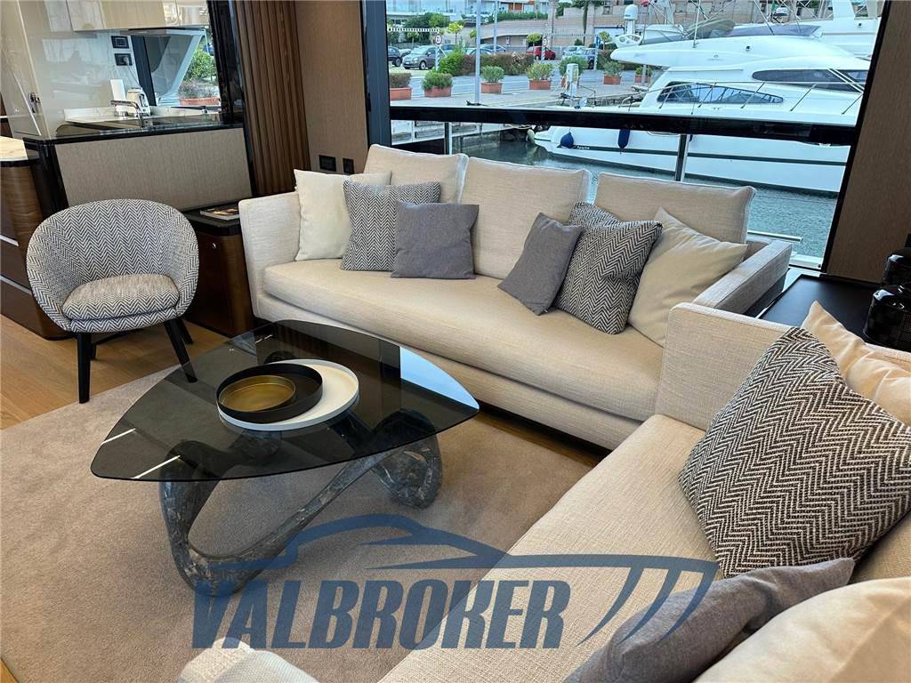 Absolute 68 navetta