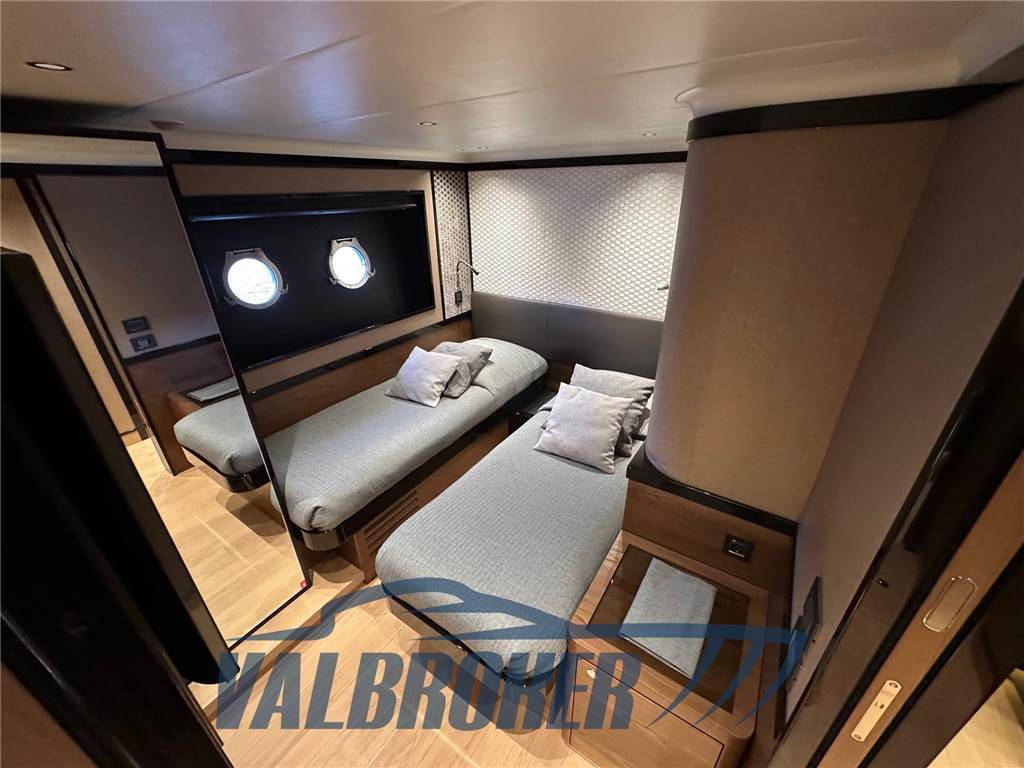 Absolute 68 navetta