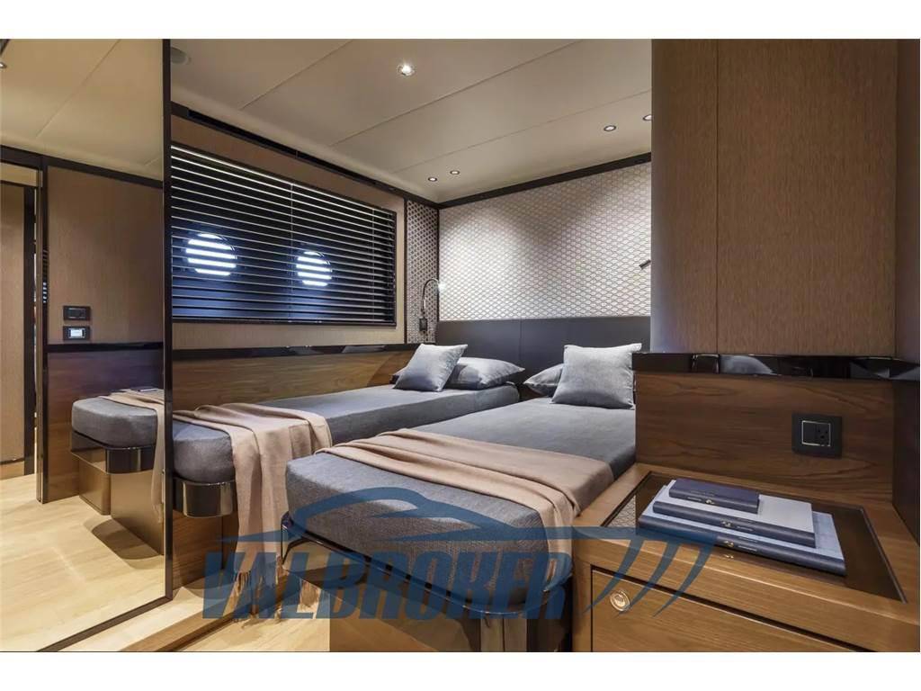Absolute 68 navetta