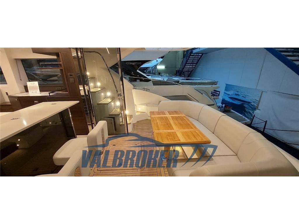 Sunseeker Manhattan 55