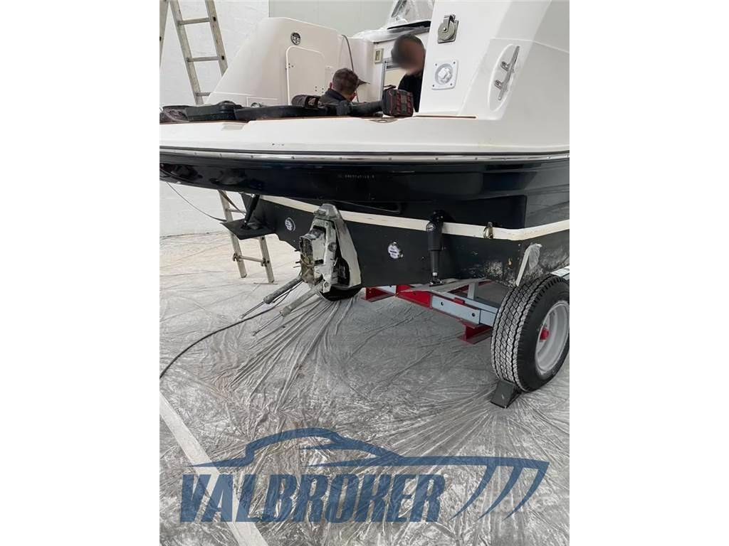 Rinker 280