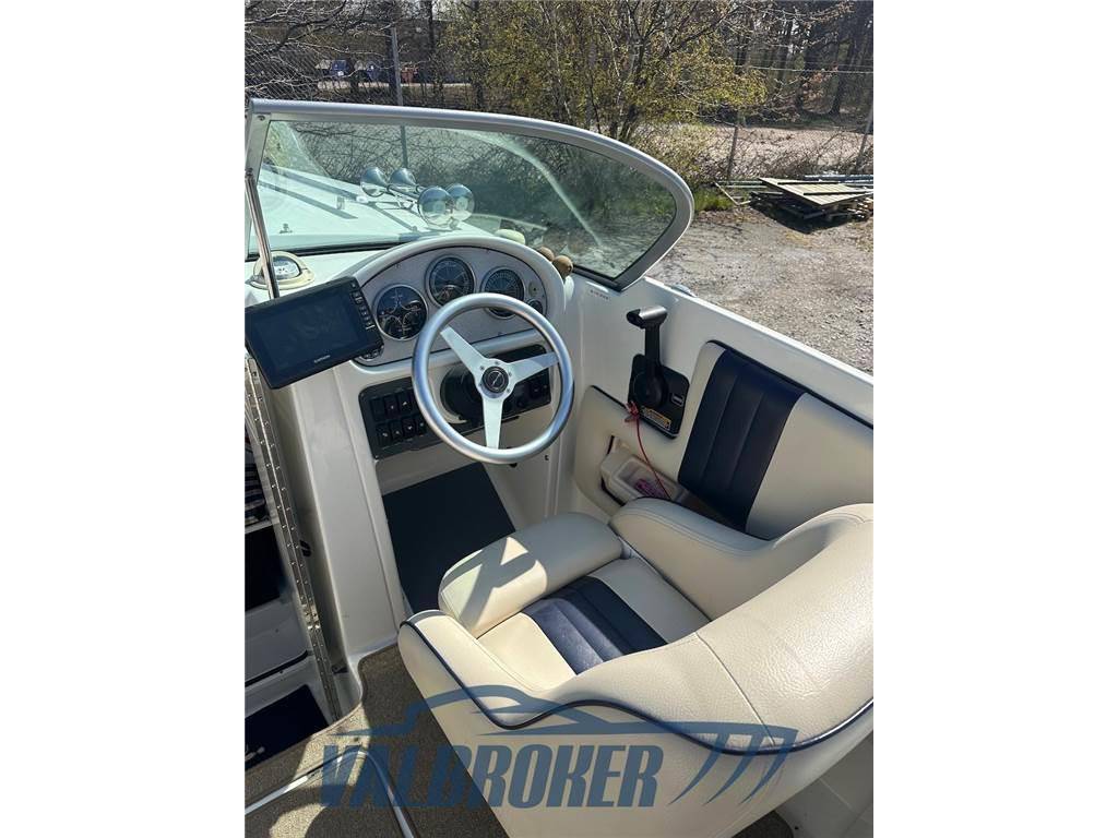 Chris craft Corsair 25