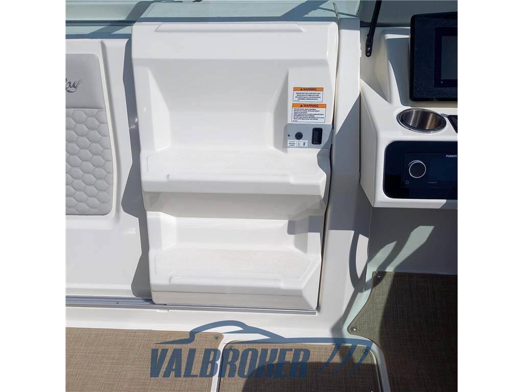 Sea ray 250 sun sport