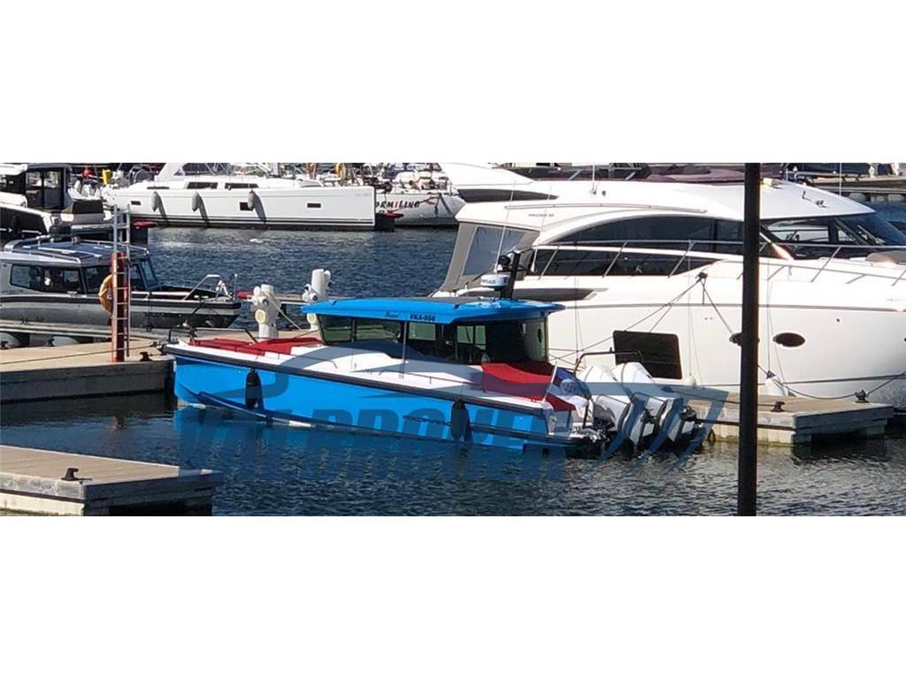 Axopar 37 xc cross cabin