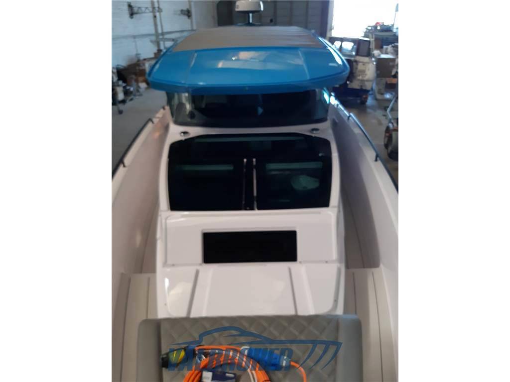Axopar 37 xc cross cabin