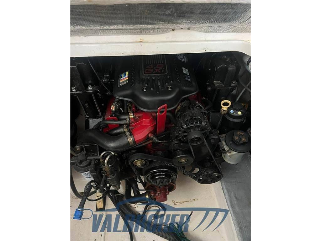 Chaparral Signature 280