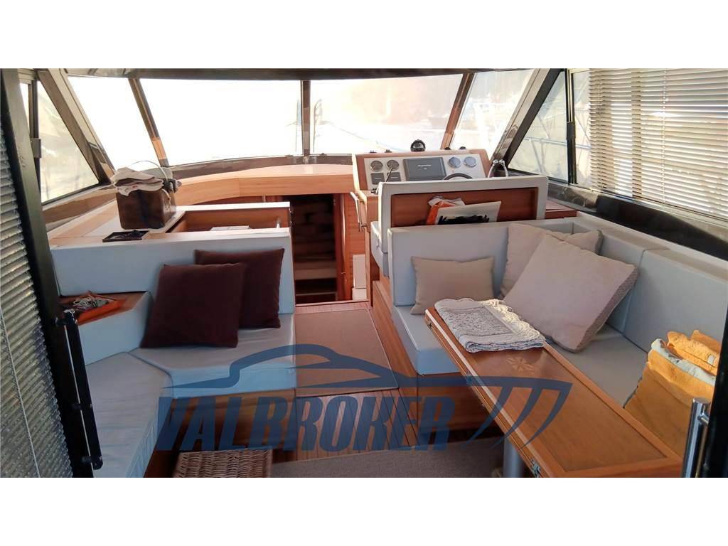 Sealine F 46