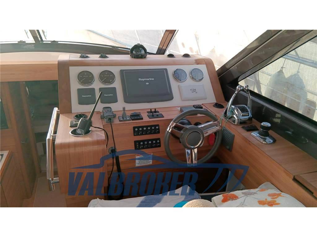 Sealine F 46