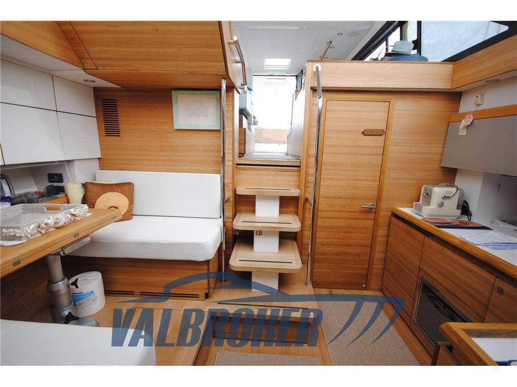 Sealine F 46