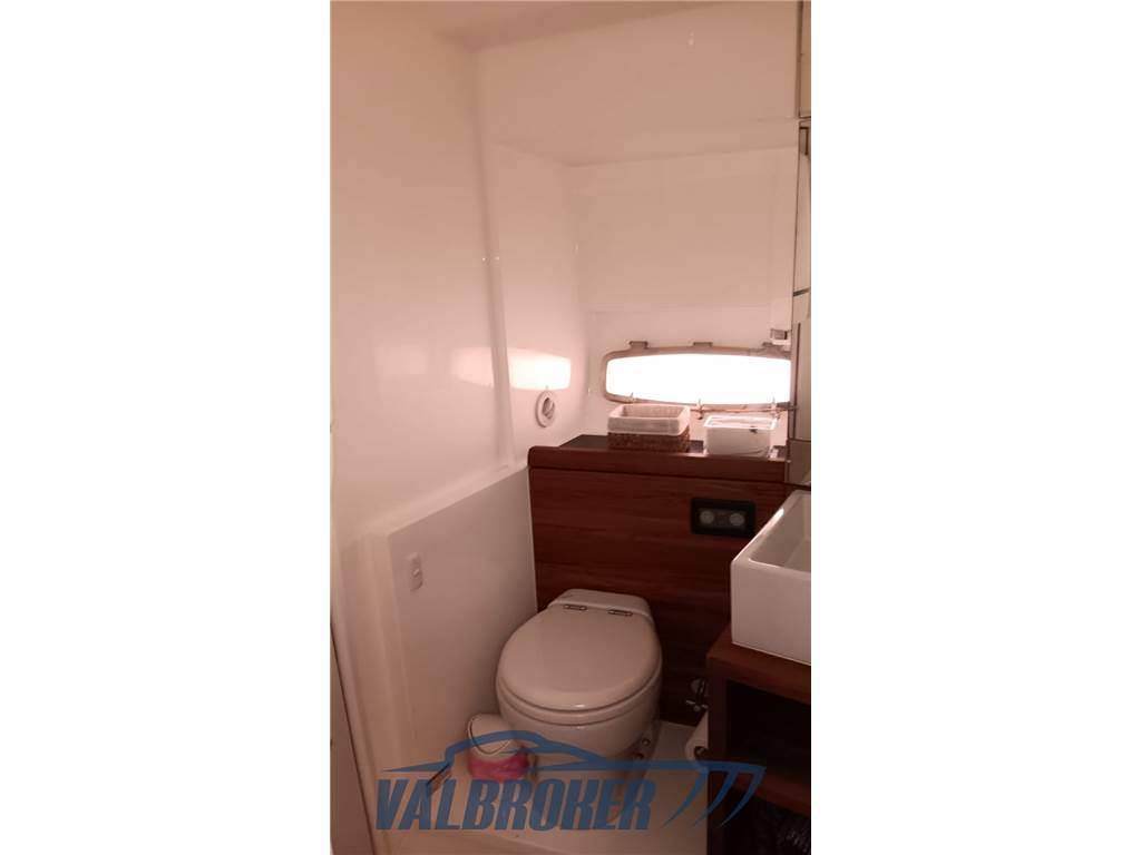 Sealine F 46