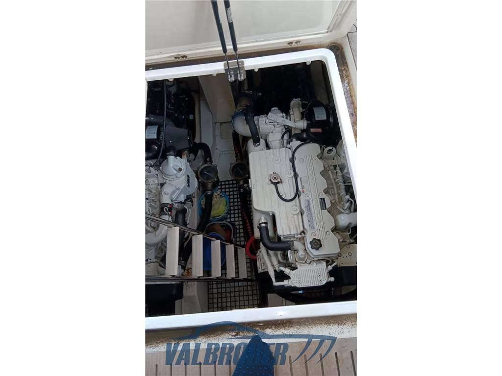 Sealine F 46