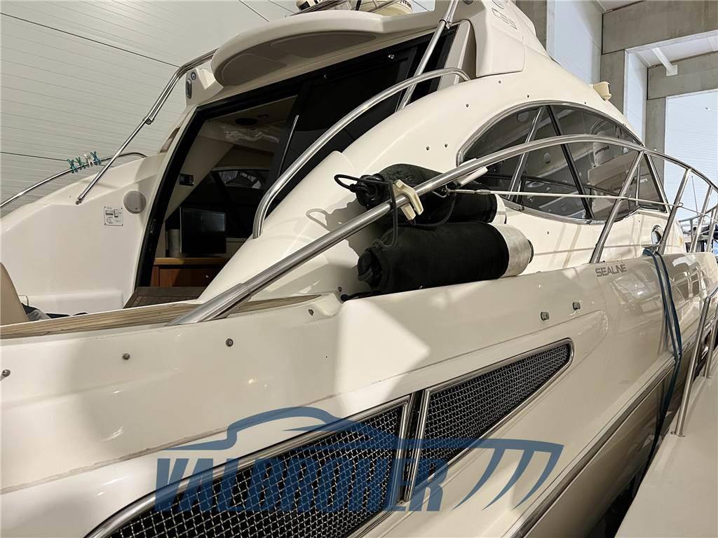 Sealine C 39