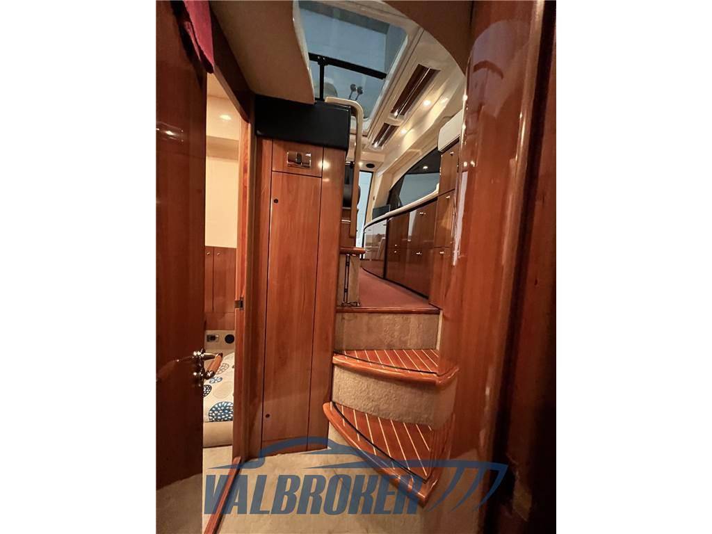 Sealine C 39