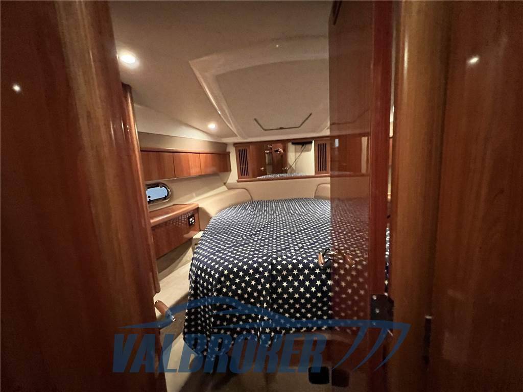 Sealine C 39