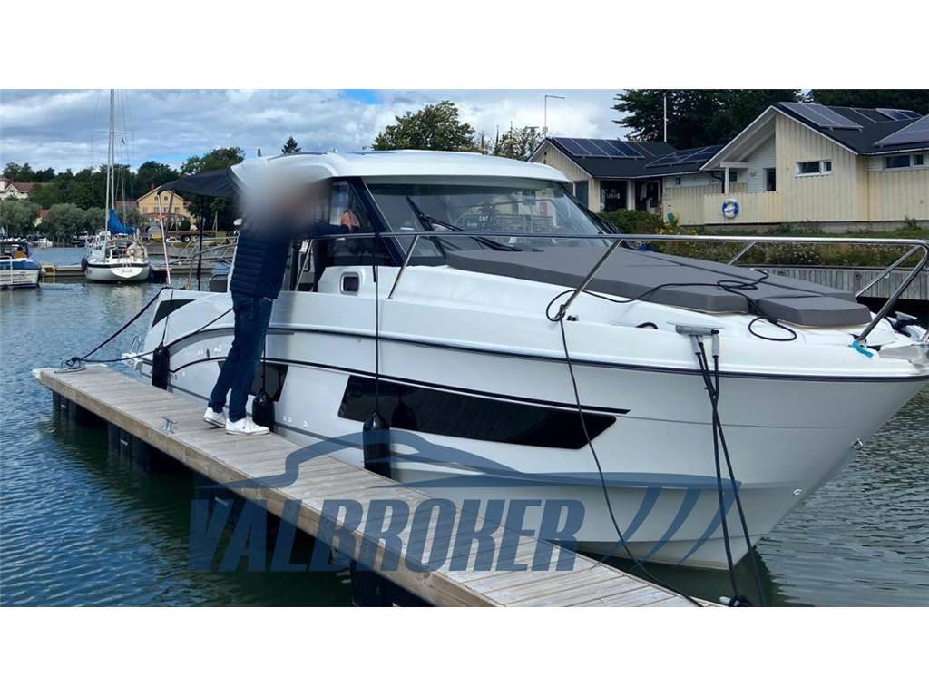 Beneteau Antares 9