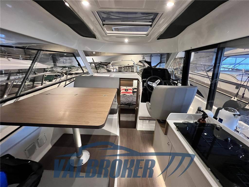 Beneteau Antares 9