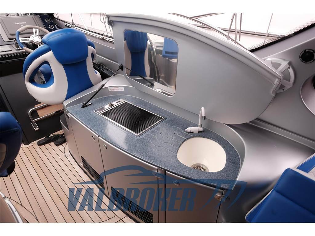 Atlantis 55