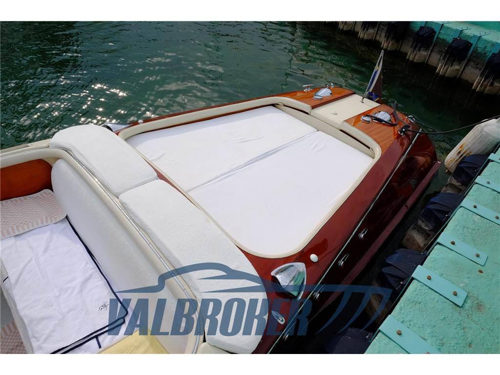 Riva Tritone
