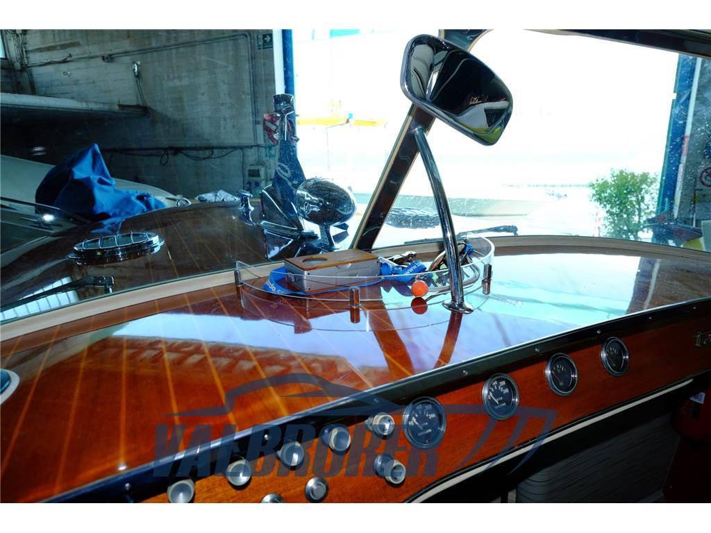 Riva Tritone