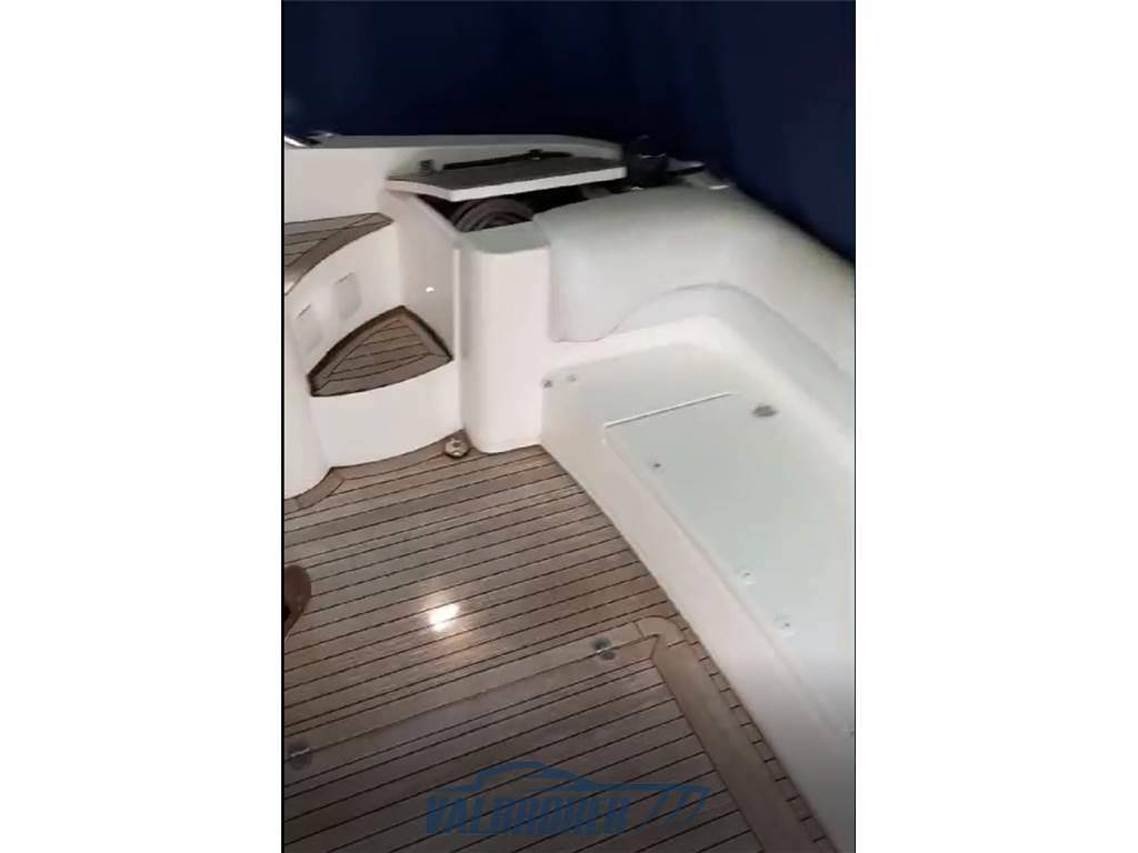 Sealine F 42 ̸ 5
