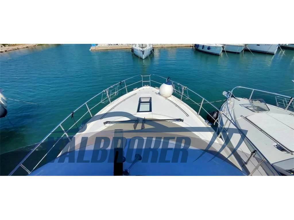 Sealine F 42