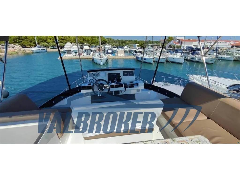 Sealine F 42