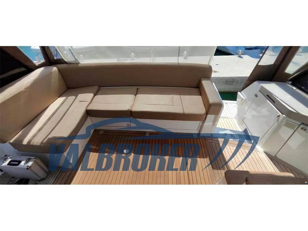 Sealine F 42