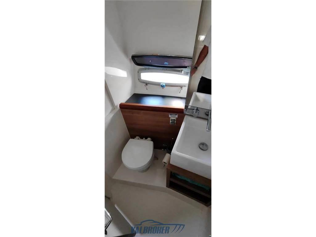 Sealine F 42