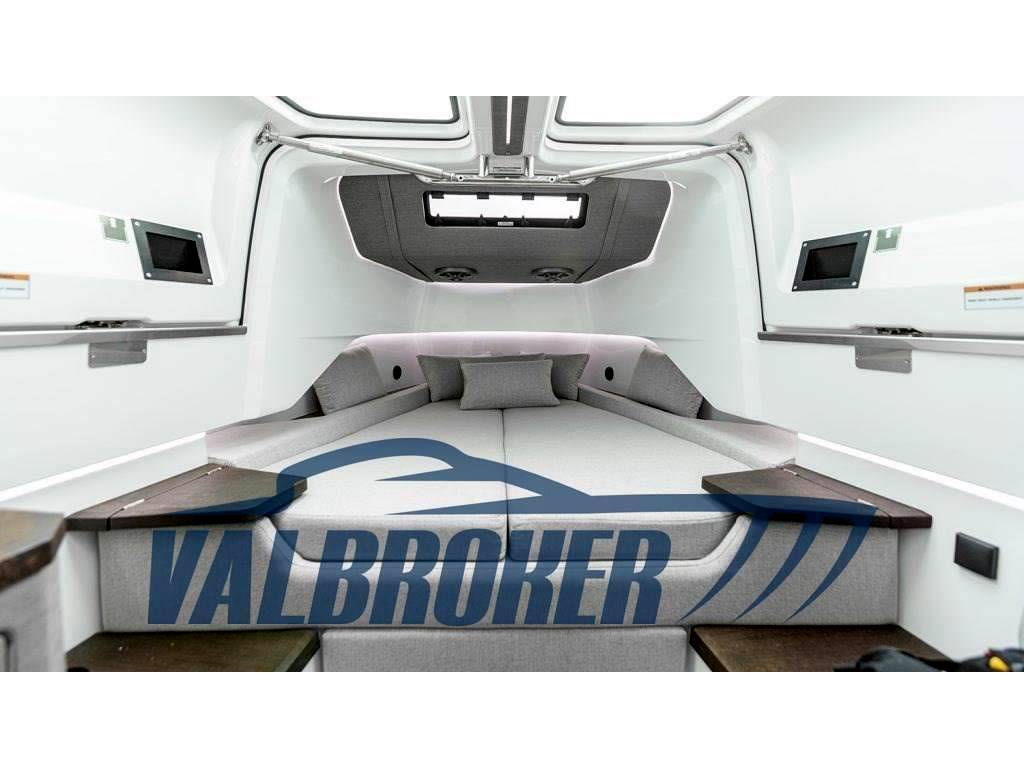 Axopar 37 xc cross cabin