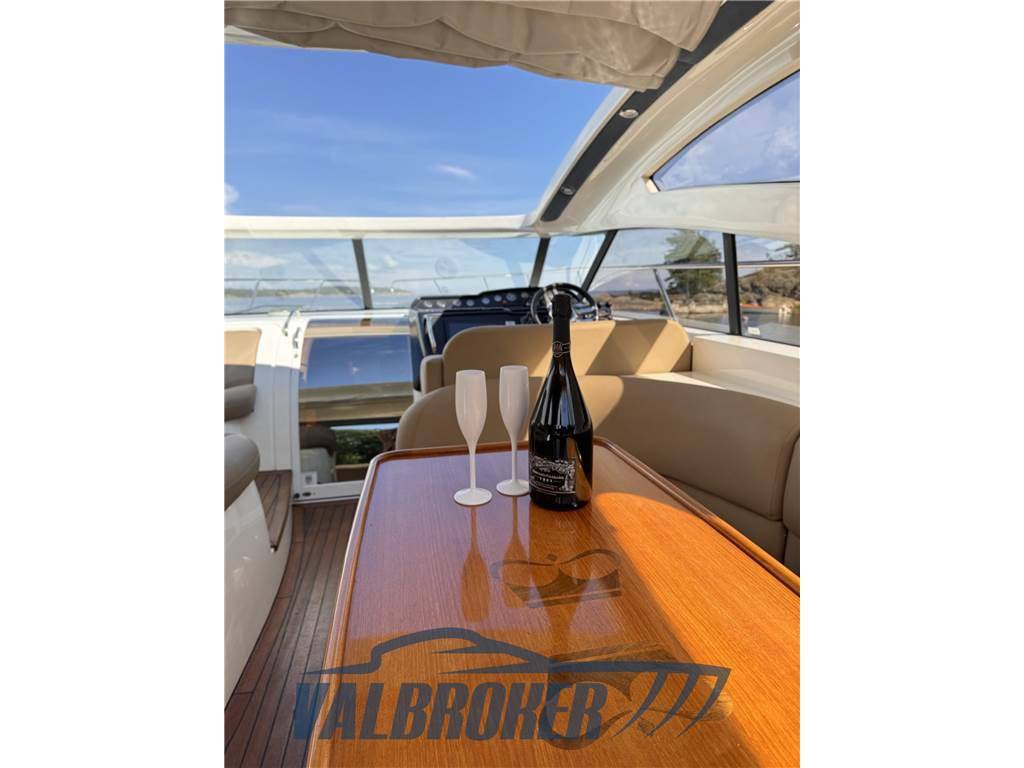 Princess yachts V 48