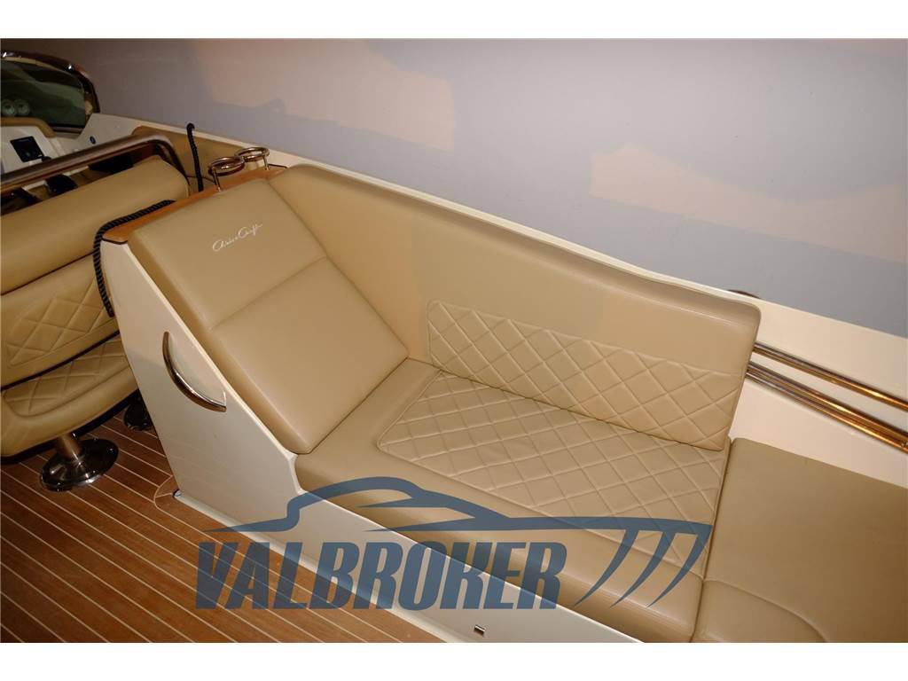 Chris craft Corsair 32