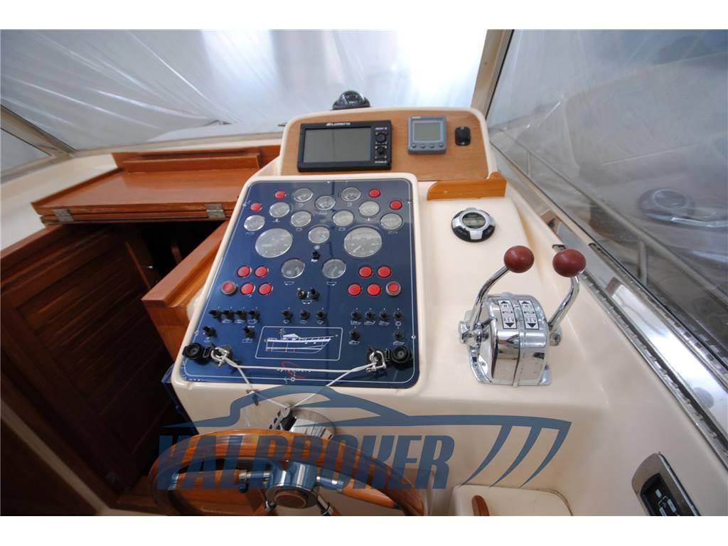 Apreamare Aprea 10 semi cabin